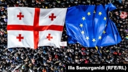 Главные кадры тбилисских протестов (фотогалерея)
