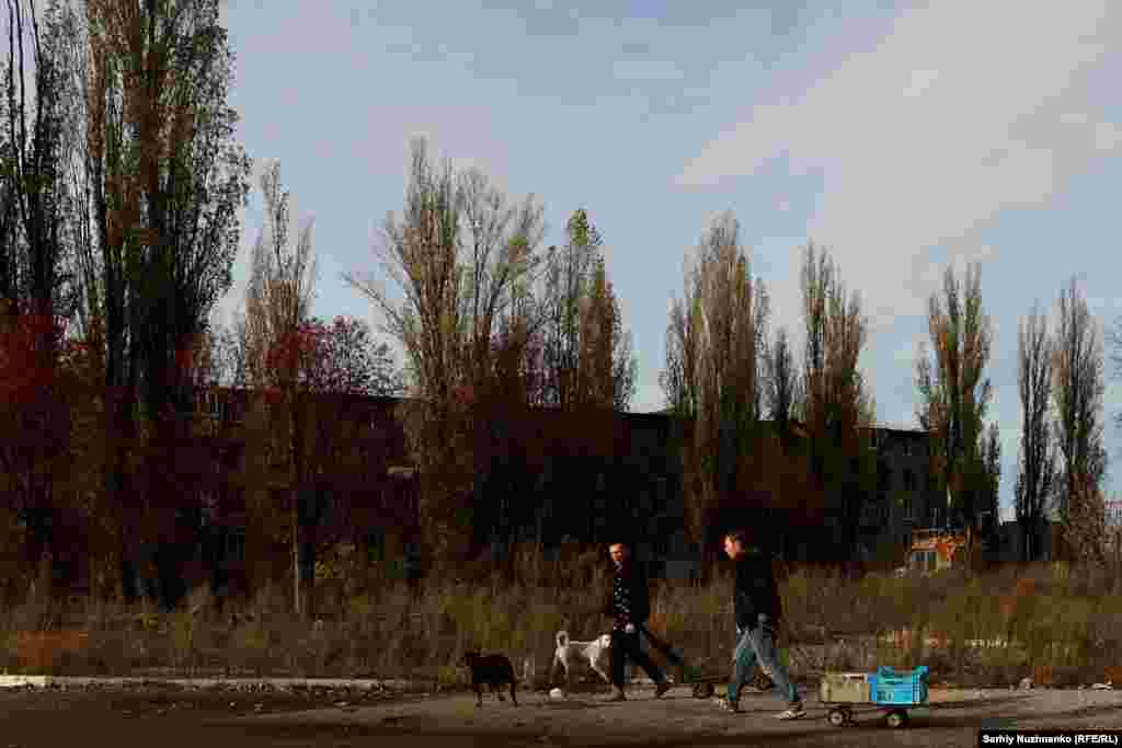 Որպես &laquo;Սպիտակ հրեշտակներ&raquo; հայտնի ոստիկանական հատուկ ստորաբաժանումը տեղի բնակիչներին կոչ է անում հեռանալ