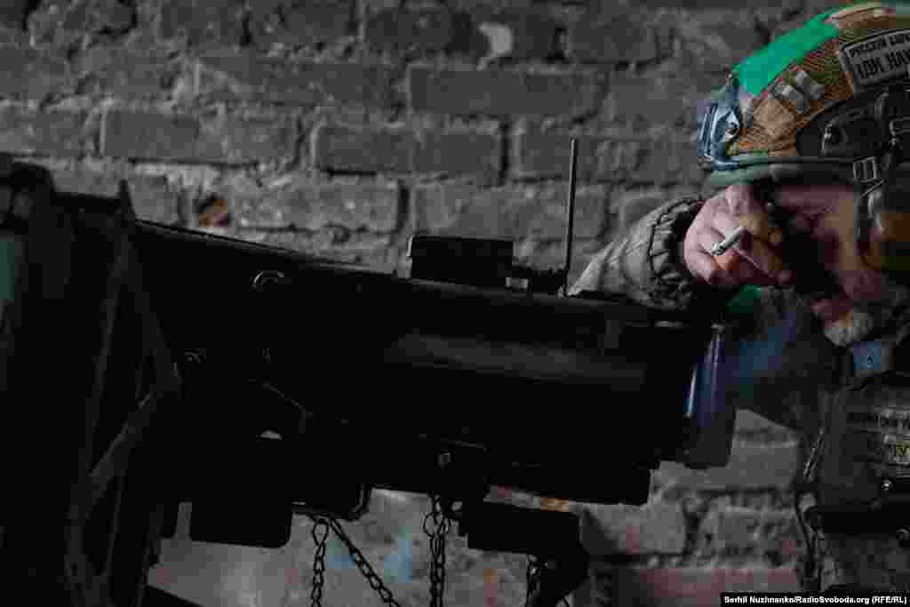 Хвилина відпочинку. Можна перекурити і перевести подих&hellip;Військовий&nbsp;93-ї окремої механізованої&nbsp;&nbsp;бригади &laquo;Холодний Яр&raquo;. Бахмут, 25&nbsp;&nbsp;лютого&nbsp;&nbsp;2023 року&nbsp;