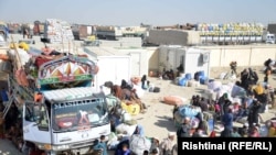 دولت پاکستان این محدودیت‌ها را برای جلوگیری از قاچاق و تقویت امنیت ضروری دانسته است.