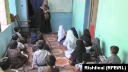 صنف یک از مکاتب ولایت قندهار - عکس از آرشیف