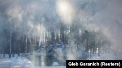 Українські військовослужбовці навчаються на кордоні з Білоруссю в Чернігівській області (фото)