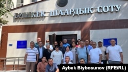 "Кемпир-Абад" ишине байланыштуу кармалып, акталгандар. Архивдик сүрөт.