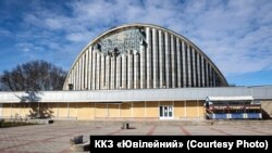 Наслідки одного з попередніх обстрілів Херсона, архівне фото