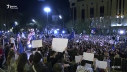 Грузияда парламент талаштуу мыйзамды карай баштады 