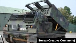 Німеччина не уточнює кількість техніки, яку планують надати Україні. На фото - німецька реактивна система залпового вогню MARS II.