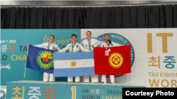 Нидерланддын борбору Амстердам шаарында 29-31-июль күндөрү өткөн Дүйнө чемпионатында спортчуларды сыйлоо аземи. 