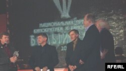 Съемочная группа фильма «Солнце», победившего в трех номинациях премии «Белый слон»