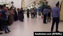 Aşgabadyň halkara aeroporty. Türkmenistan (arhiw suraty) 