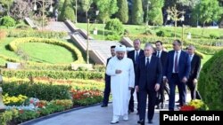 Шавкат Мирзиёев репрессиянын курмандыктарын эскерүү иш-чарасында. 31-август, 2022-жыл.