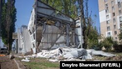 Mikolaýw şäheri. 13-nji awgustdan 14-nji awgusta geçilen gije atylan toplaryň döreden weýrançylyygy. 2022. 