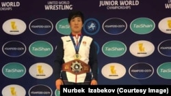 Чемпионка мира по женской борьбе среди юниоров Айпери Медет кызы.