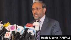 مراد: مشکل افغانستان را با افغان‎ها در میان بگذاریم.