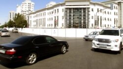 Daşoguz: Prokuratura işgärlerine gymmatbaha ulaglary sürmek dilden gadagan edildi