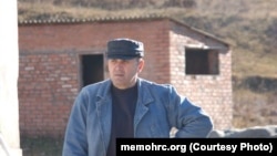 Титиев Оюб.