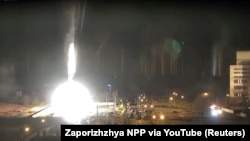 Zaparožýe atom elektrik stansiýasynda 4-nji marta geçilen gije düşürilen surat. 