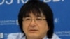 Скрипач Марат Бисенгалиев на пресс-конференции. Алматы, 29 июня 2011 года.  