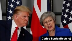 Дональд Трамп менен Тереза Мэй. 