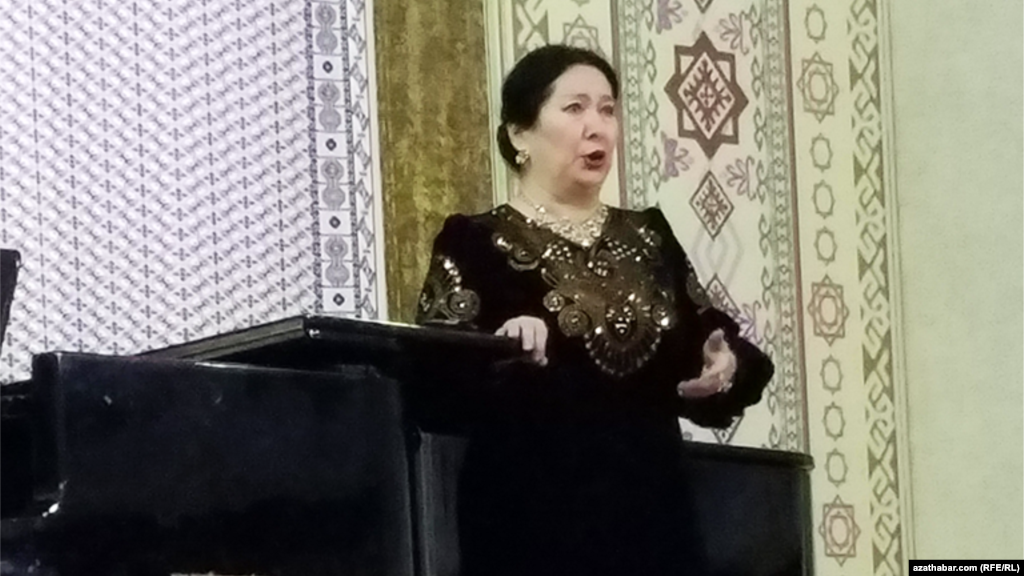 Türkmenistanyň halk artisti Gulnar Nuryýewa (soprano). Türkmen milli konserwatoriýasy. Aşgabat, 2022-nji ýylyň 16-njy apreli