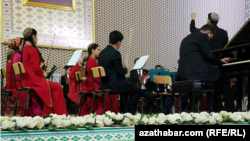 Aşgabadyň konserwatoriýasynda klasiki aýdym-saz konsertleri geçirildi