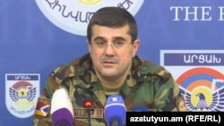 Արցախի նախագահ Արայիկ Հարությունյանը ասուլիսի ժամանակ, Ստեփանակերտ, 27-ը սեպտեմբերի, 2020թ.