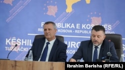 Blerim Isufaj (majtas).