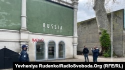 Перфоманс білоруського митця Алєксєя Кузьміча