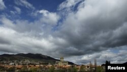 По словам премьер-министра, процесс финансирования четырех религиозных направлений из государственного бюджета будет проходить по тому же принципу, по которому финансируется православная церковь