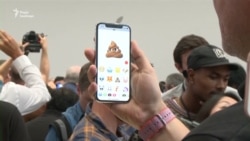 Apple представила новий iPhone X із корпусом зі скла і без кнопки «додому» (відео)