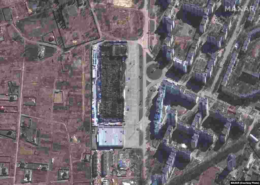 Чернігівський торговий центр &laquo;Епіцентр К&raquo; знищений обстрілом російських військових.&nbsp;Satellite image &copy;2022&nbsp;Maxar Technologies