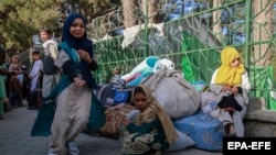 آرشیف، شماری از افغان های بیجا شده 