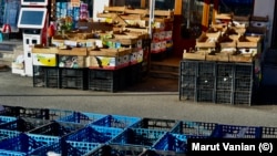 Արցախ - Դատարկ արկղեր Ստեփանակերտի խանութներից մեկում, դեկտեմբեր, 2022թ.