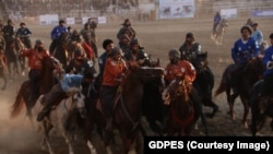 تصویر آرشیف: رقابت چاپ اندازان در میدان
