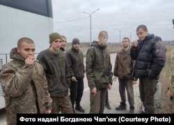 Повернулись додому