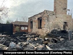 Готельно-ресторанний комплекс в Мелітополі після нічної пожежі, 11 грудня 2022 року