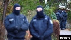 Немистердин полициясы (иллюстративдик сүрөт)