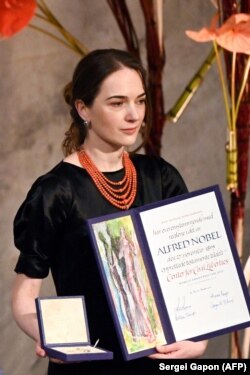 Олександра Матвійчук, голова українського «Центру громадянських свобод», під час церемонії вручення її організації Нобелівської премії миру. Осло, Норвегія, 10 грудня 2022 року