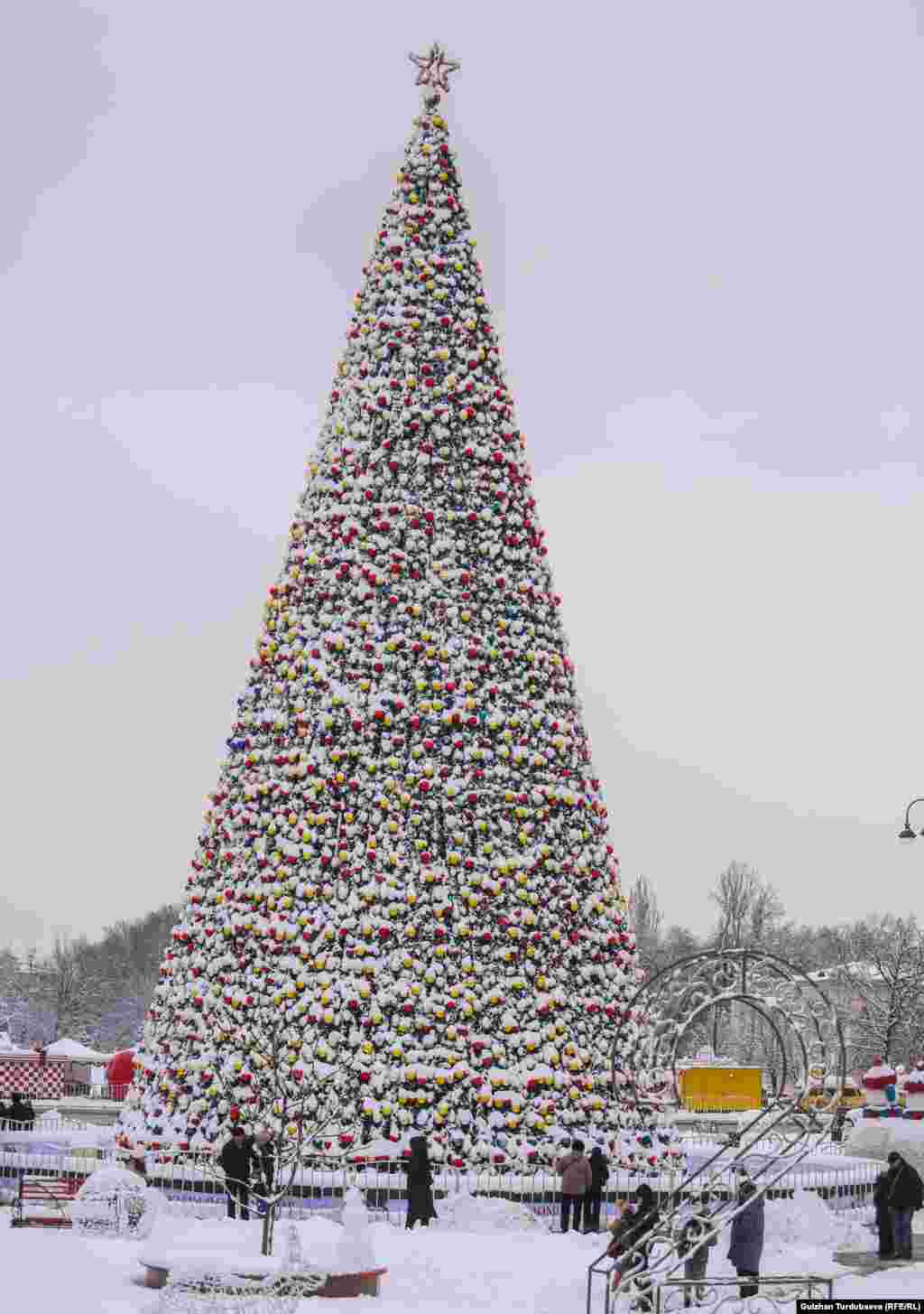 Кар жамынган балаты.&nbsp;