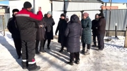 "Шай бір сағат қайнайды". Ақтөбедегі саяжай тұрғындары тоңып отыр  