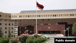 Հայաստանի ՊՆ վարչական համալիրը Երևանում, արխիվ