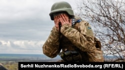 Хтось закривається, просто бере себе в руки. Комусь треба обов'язково про це поговорити, просто розповісти про свої емоції. Чоловіки зазвичай більш закриті – Березін