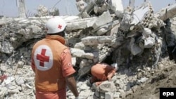 Использовать страдания и смерть людей в пропагандистских целях безнравственно и цинично, однако это происходит сплошь и рядом