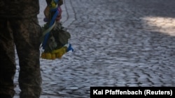 У штабі додають, що найближчим часом проведуть необхідні експертизи та зроблять ідентифікацію репатрійованих тіл