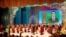Magtymguly adyndaky milli sazly drama teatrynda geçirilen konsertden bir pursat. Arhiwden alyndy. Illýustrasiýa. Aşgabat, Türkmenistan.