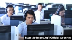 Кыргызстандык студенттер. Иллюстрациялык сүрөт