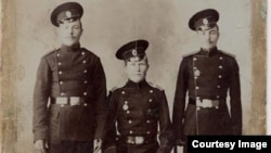 20-шы Түркістан полкының әскери қызметшілері. Шамамен 1912-1914 жылы түсірілген фото.