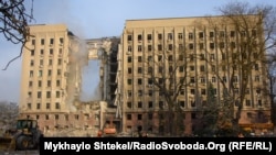 Російська ракета пробила 9 поверхів Миколаївської ОДА 29 березня 2022 року