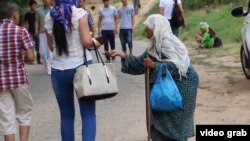 Люли в Таджикистане в основном занимаются попрошайничеством