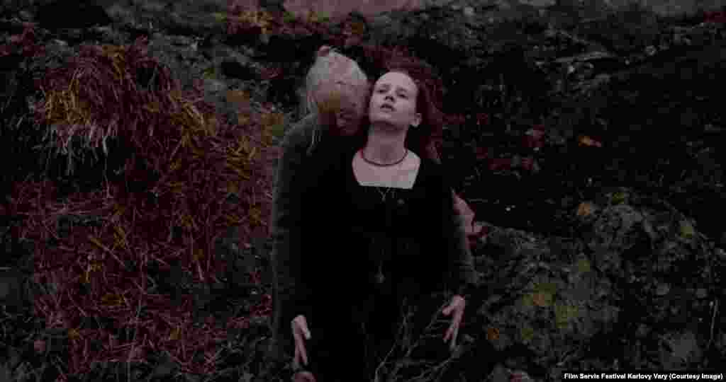 Второй приз получил фильм Питера Бруннера о девушке, у которой умерла бабушка