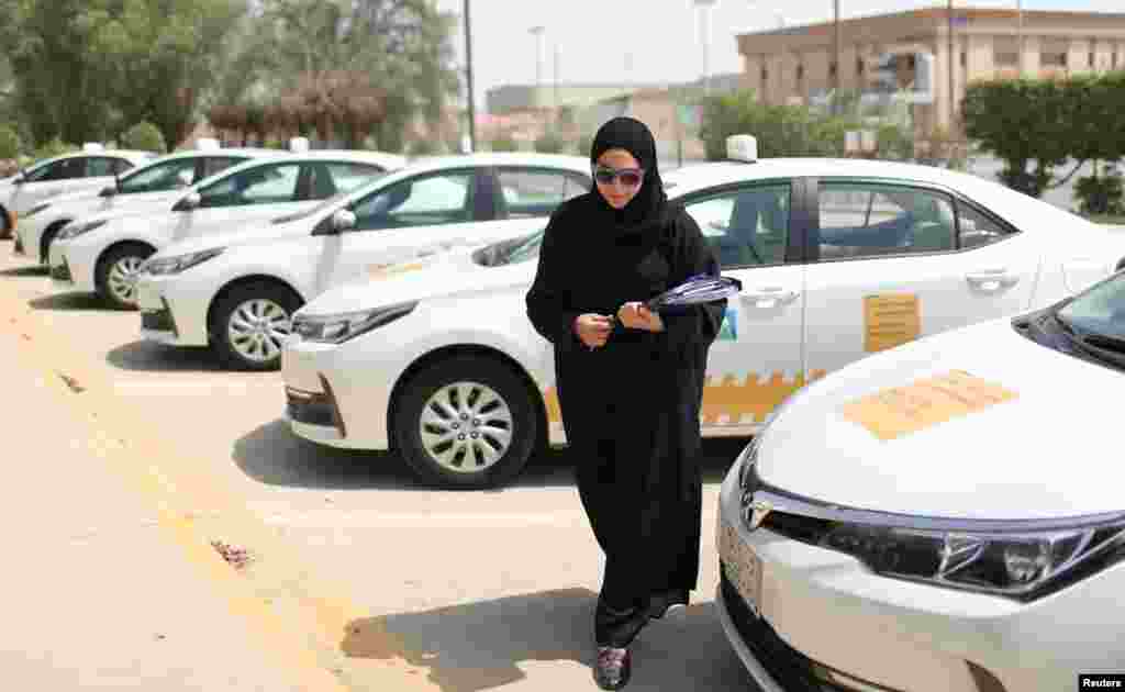 Преемник короля Саудовской Аравии Мохаммед бин Салман с прошлого года начал проводить масштабные реформы. В стране принят закон, позволяющий женщинам водить автомобиль и посещать стадионы.